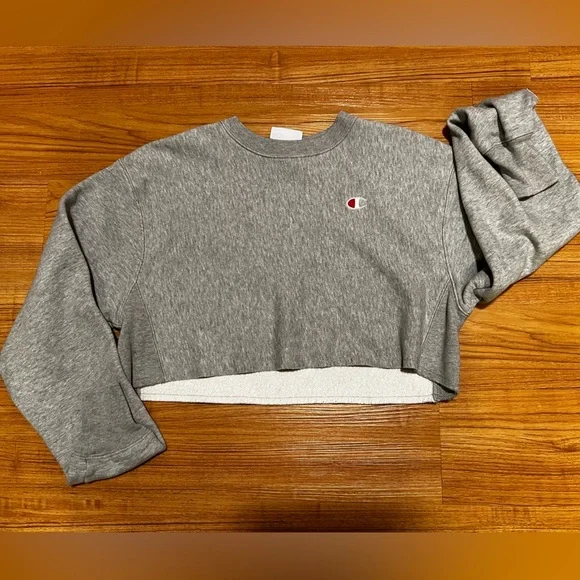 Champion Heather Gray Reverse Weave cropped sweatshirt women’s extra small - Picture 4 of 9